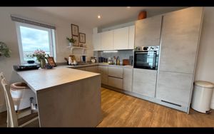 Kitchen- click for photo gallery